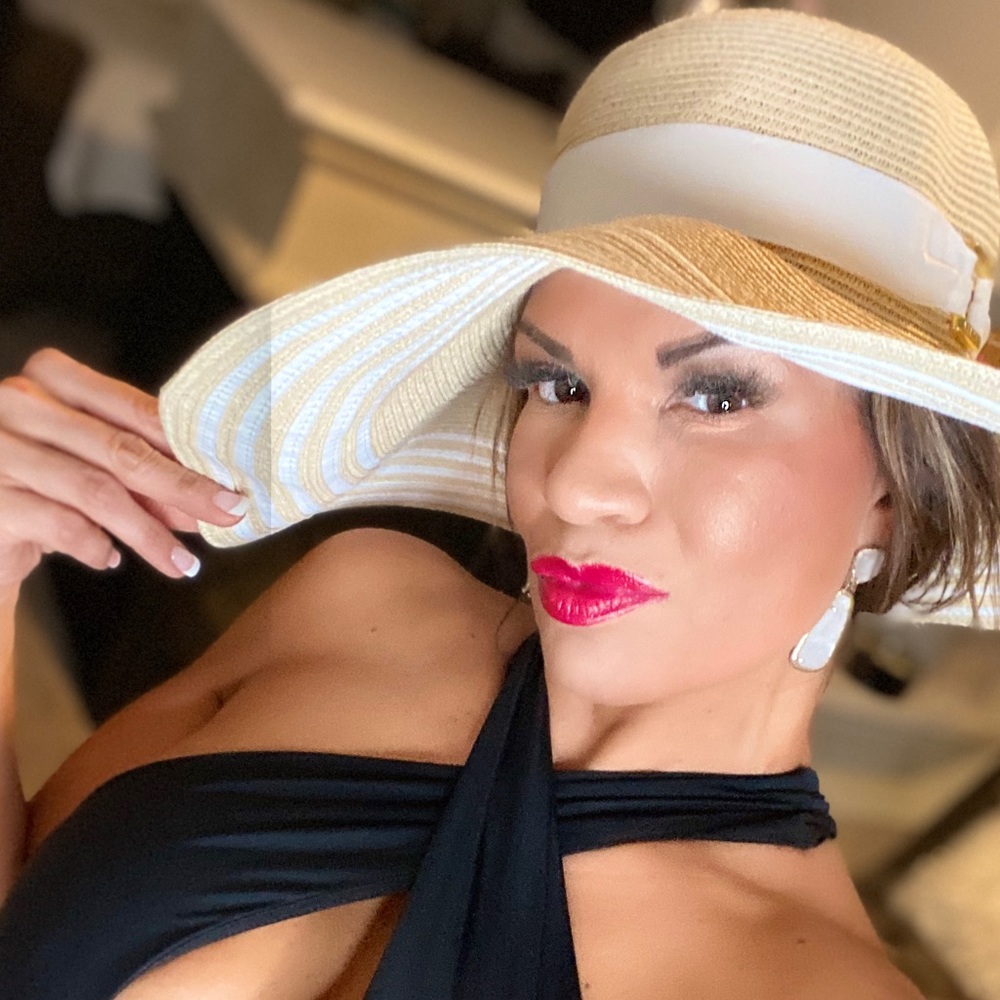 Meet your Posh Ambassador Melissa